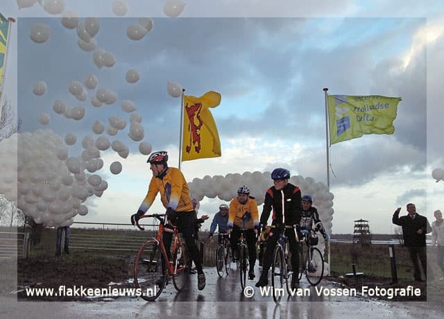 Wielrenners openen deel rondje Goeree-Overflakkee