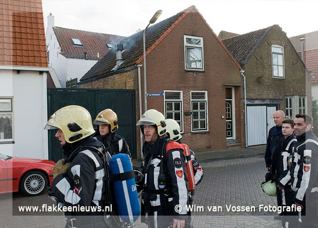 Hulpdiensten naar ziekenhuis Dirksland voor middelbrand