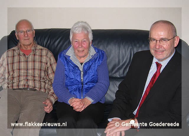 Gouden huwelijkspaar ontvangt bezoek burgemeester Heijkoop