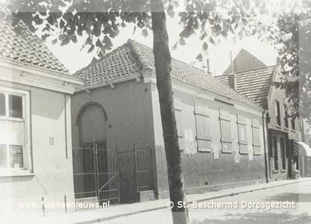 Terugplaatsen gedenksteen op plaats van Joodse Synagoge