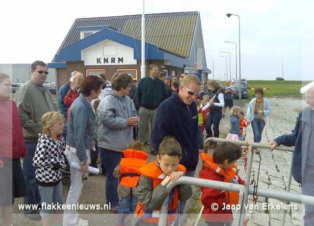 Geslaagde reddingbootdag station Stellendam