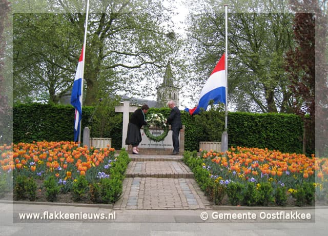 Oostflakkee gedenkt vrijheid en hen die hun leven gaven