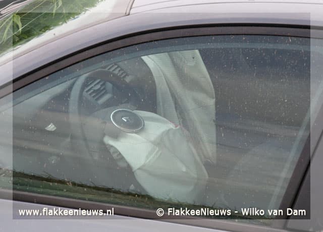 Auto in de sloot door hoestbui