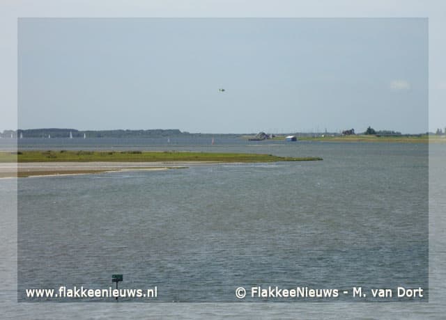Zeilbootje omgeslagen
