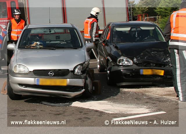 Bestuurster gewond door aanrijding