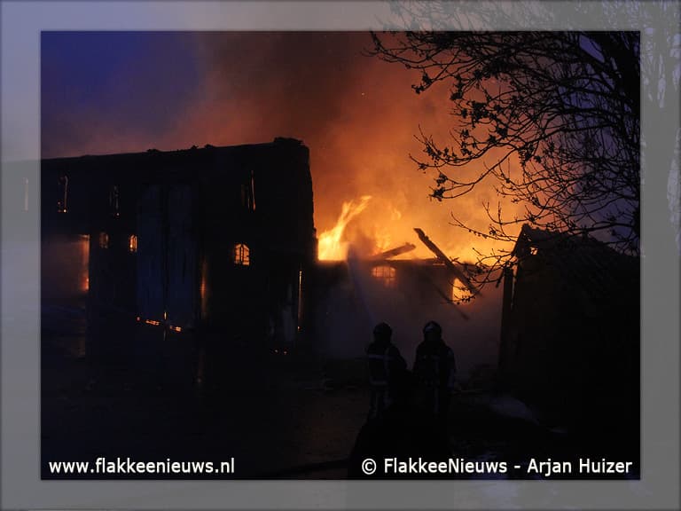 Uitslaande brand verwoest authentieke boerderij