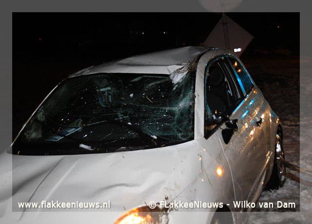 Auto te water door gladheid