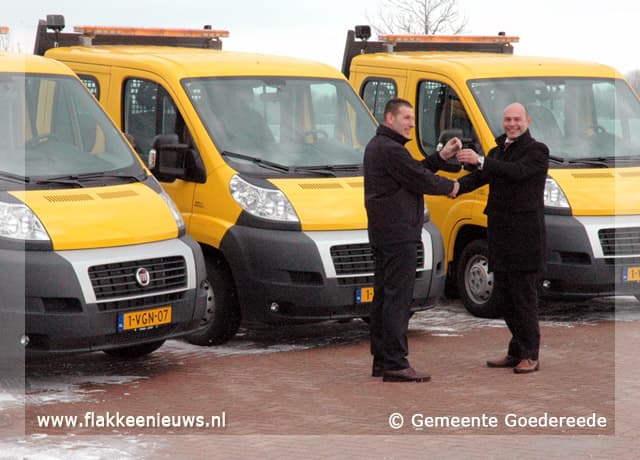 Nieuwe bestelwagens voor de gemeente Goedereede