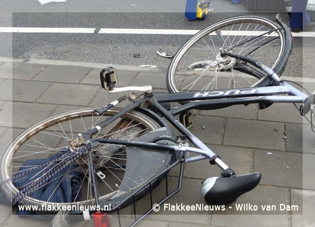 Fietser bij Nieuwe-Tonge aangereden