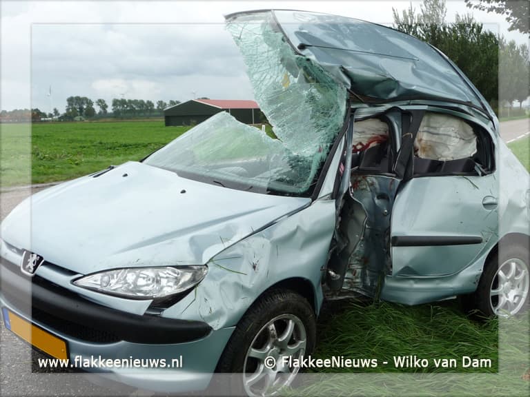 Bestuurder ernstig gewond door ongeval