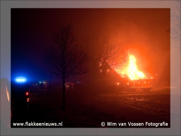 Uitslaande brand verwoest authentieke boerderij