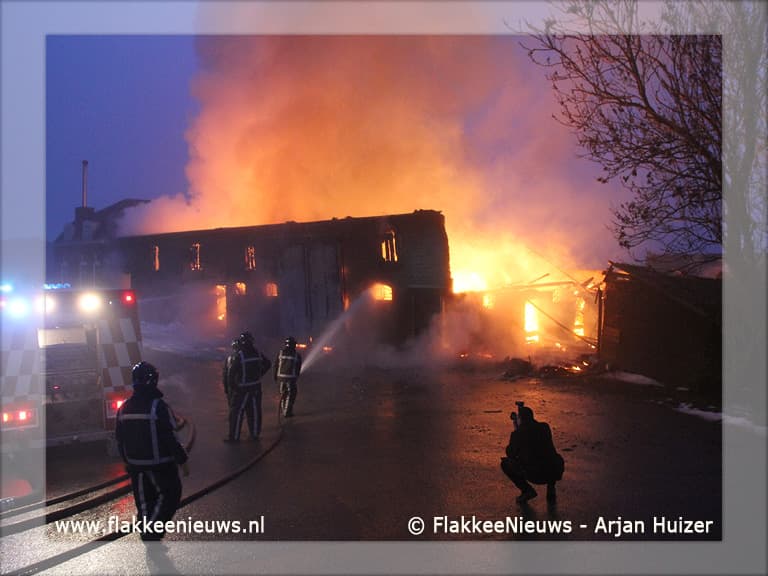 Uitslaande brand verwoest authentieke boerderij