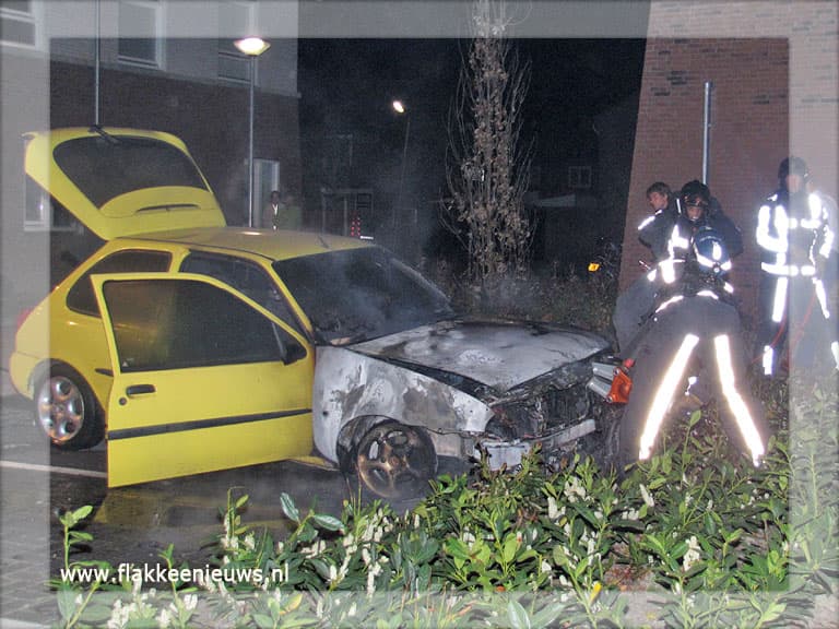 Auto uitgebrand in woonwijk Middelharnis