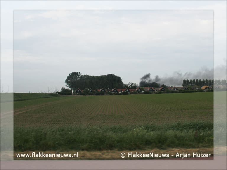 Motorboot uitgebrand in haven Middelharnis