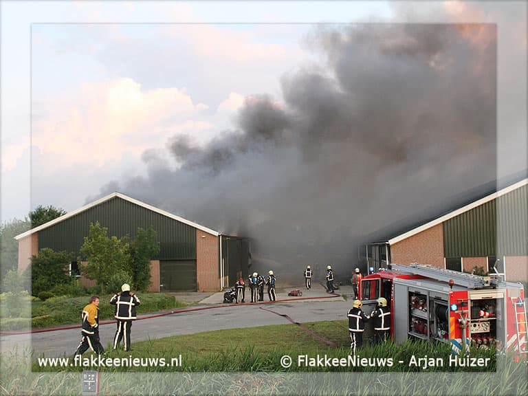 Grote brand in loods Dirksland