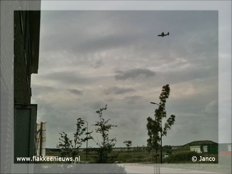 Laagvliegende vliegtuigen gespot boven Flakkee