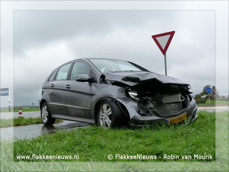 Ongeval N215 nabij Sommelsdijk