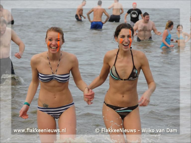 Nieuwjaarsduik 2011 groot succes