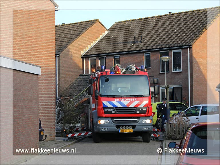 Autoladder van de brandweer ingezet in Oude-Tonge