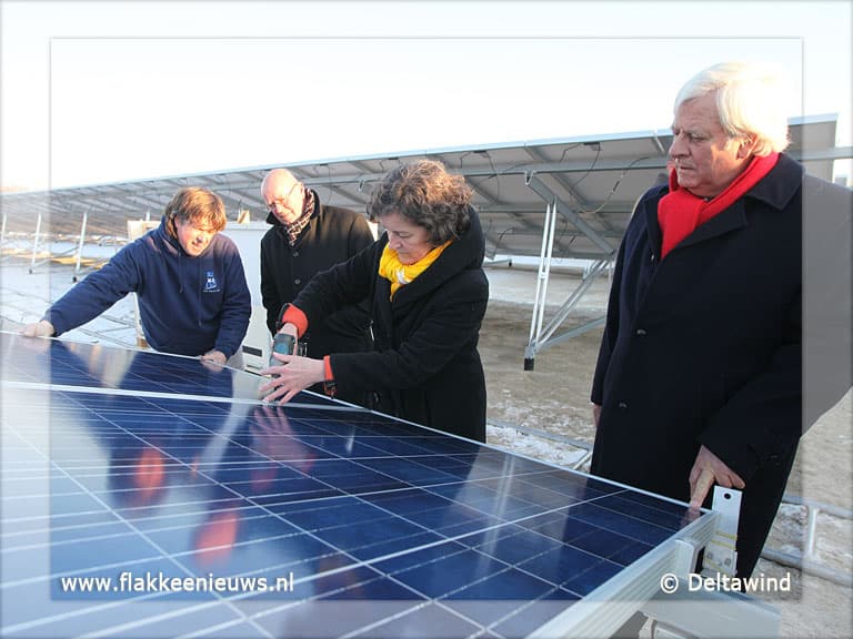 Zonnepark Ouddorp aan Zee is in aanbouw