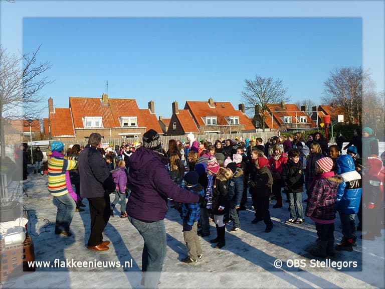 OBS Stellegors danst zich warm op warme truiendag