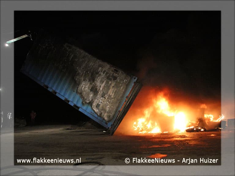 Middelbrand bij mileustraat Middelharnis