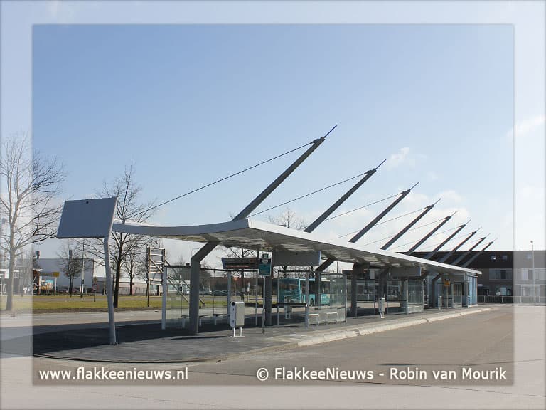 Officiële opening busstation Oude-Tonge