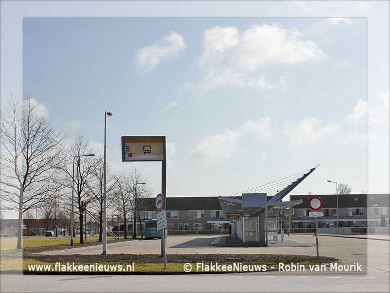 Officiële opening busstation Oude-Tonge