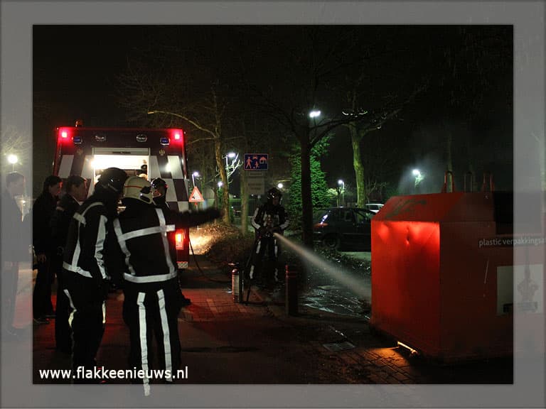 Daders gezocht van brandstichtingen