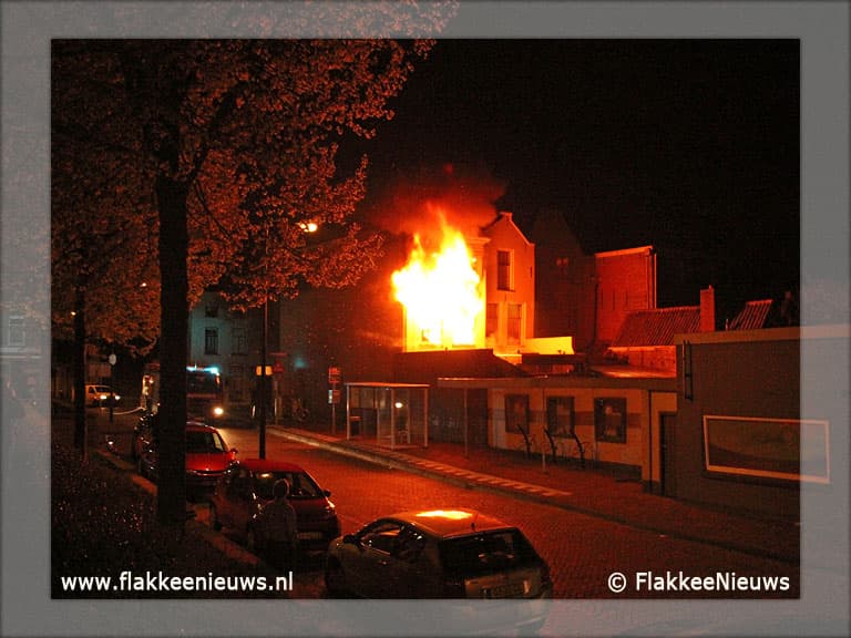 Tweemaal uitslaande brand in woonhuis Sommelsdijk