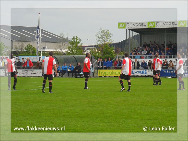 Drukte bij wedstrijd Jonge Spartaan - Oud Feyenoord