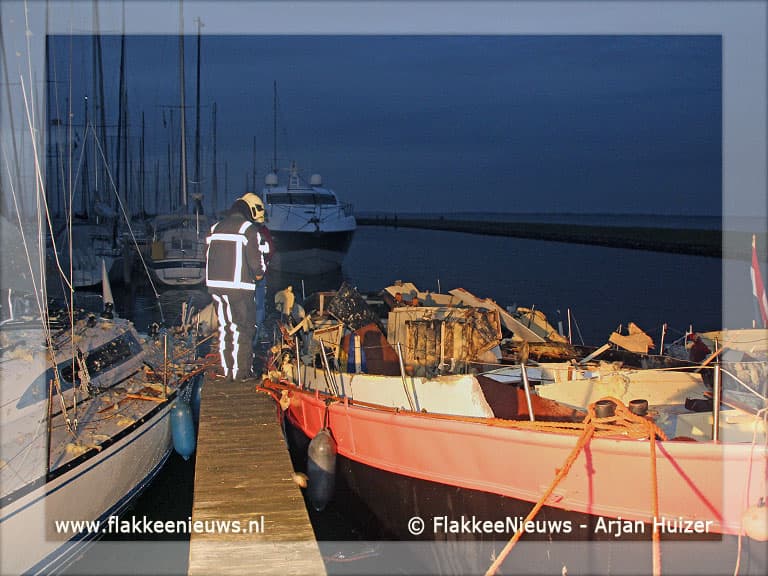 Vrouw gewond na ontploffing boot