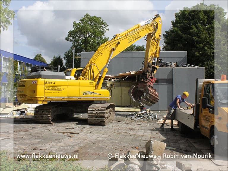 Sloop gymzaal de SJEM gestart