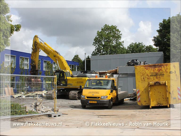 Sloop gymzaal de SJEM gestart