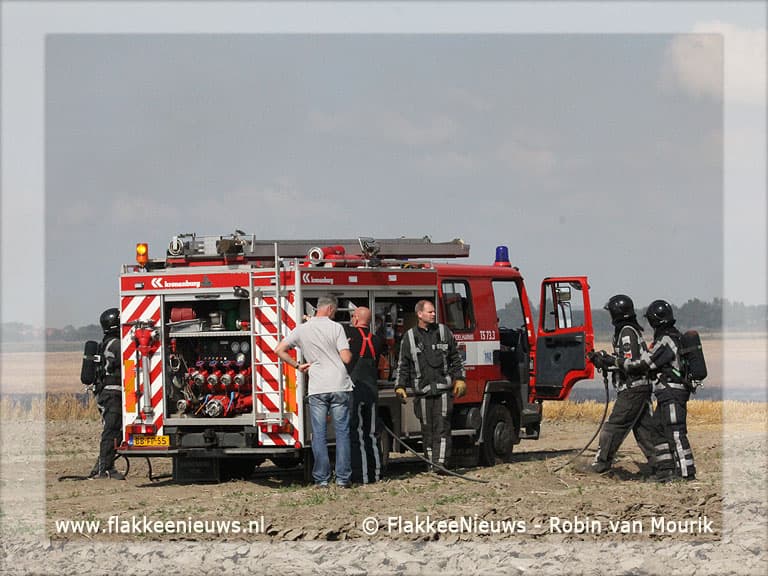 Brand op het land bij Nieuwe-Tonge