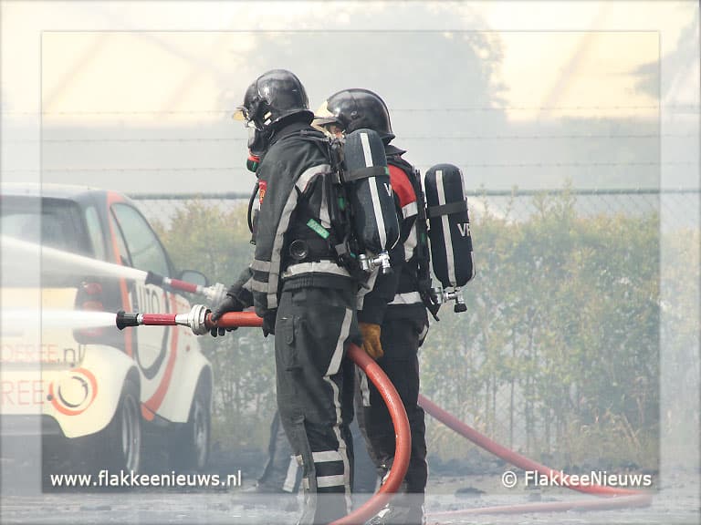 Bedrijfspand uitgebrand in Oude-Tonge