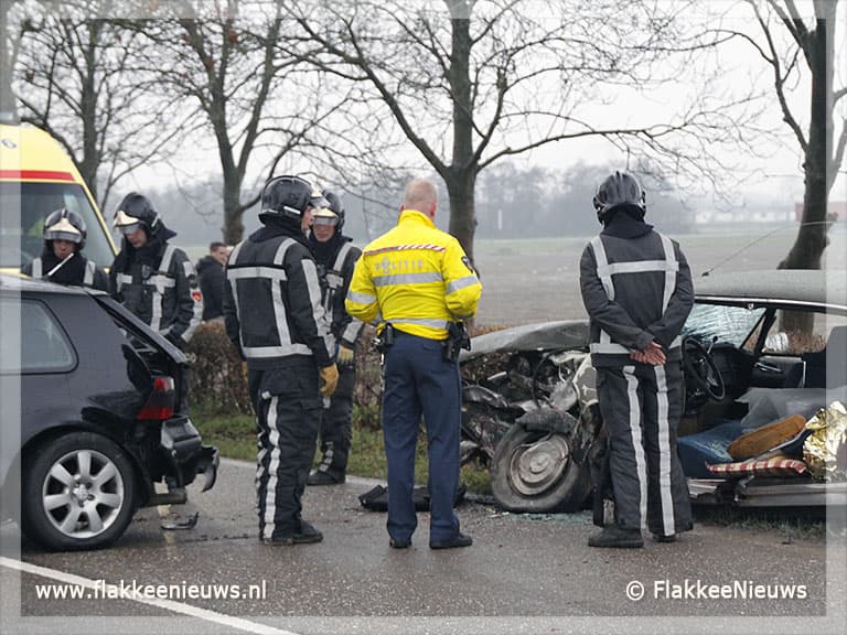 Twee gewonden bij aanrijding Langeweg Ooltgensplaat