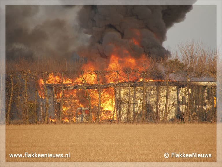 Schuur Melissant in vlammen opgegaan