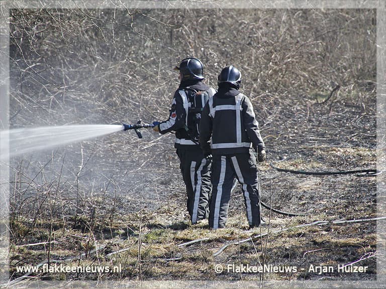 Handen vol aan buitenbrand Ouddorp