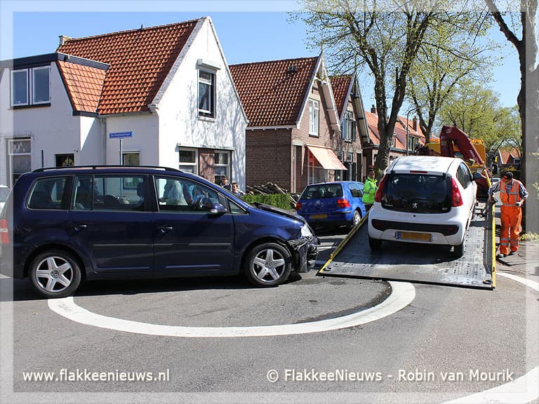 Licht gewonde bij aanrijding Middelharnis