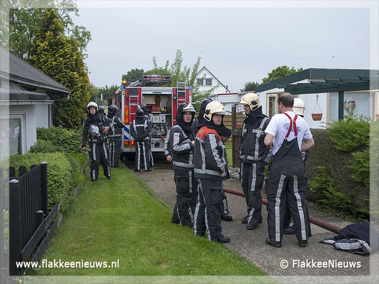 Stacaravan uitgebrand in Oude-Tonge