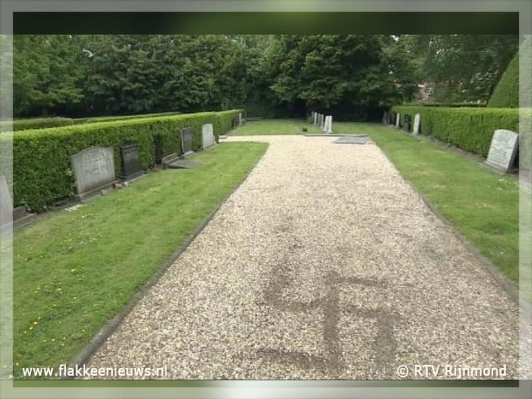 22 Graven vernield in Dirksland