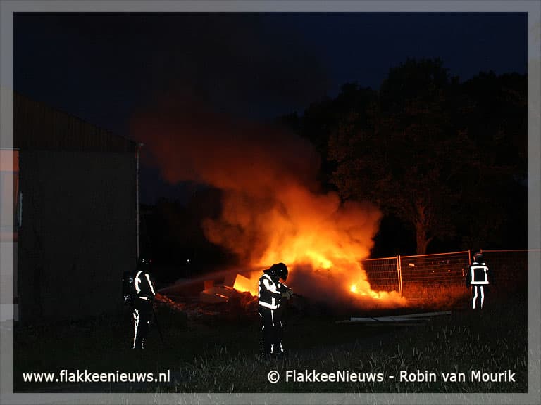 Sloopafval in brand bij de Samaritaan