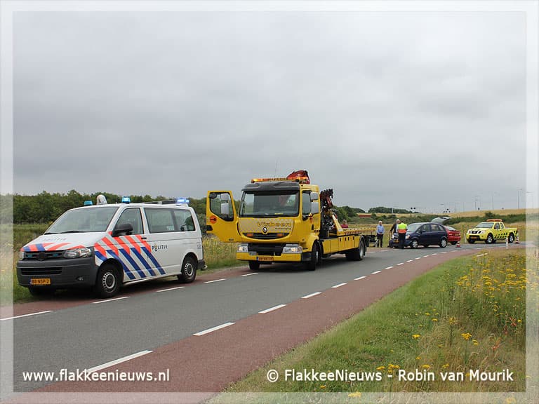 Motorrijder frontaal tegen personenwagen