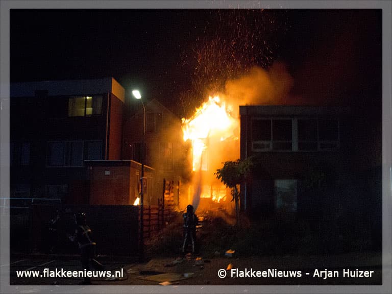 Grote brand Zandpad Middelharnis, twee verdachten