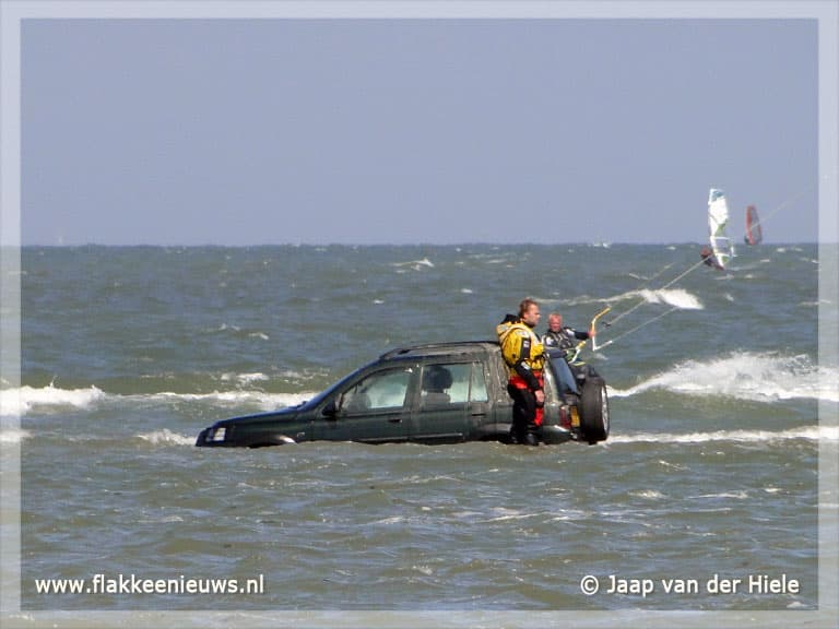 Auto in Ouddorpse zee