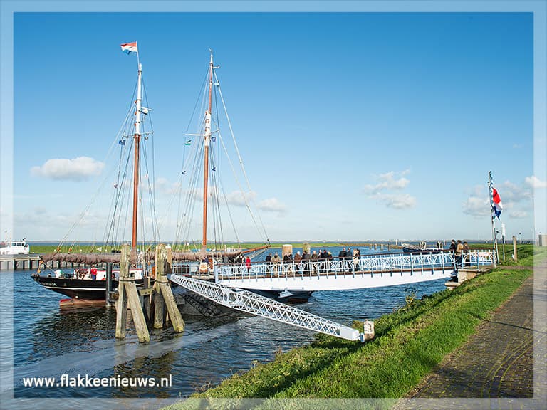 RTM-ponton haven Middelharnis opnieuw in gebruik