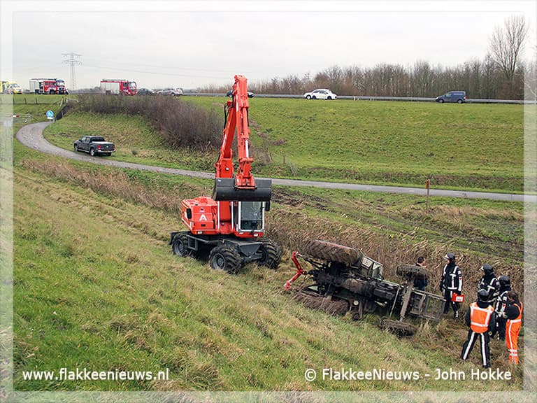 Hulpverlening op touw voor tractor