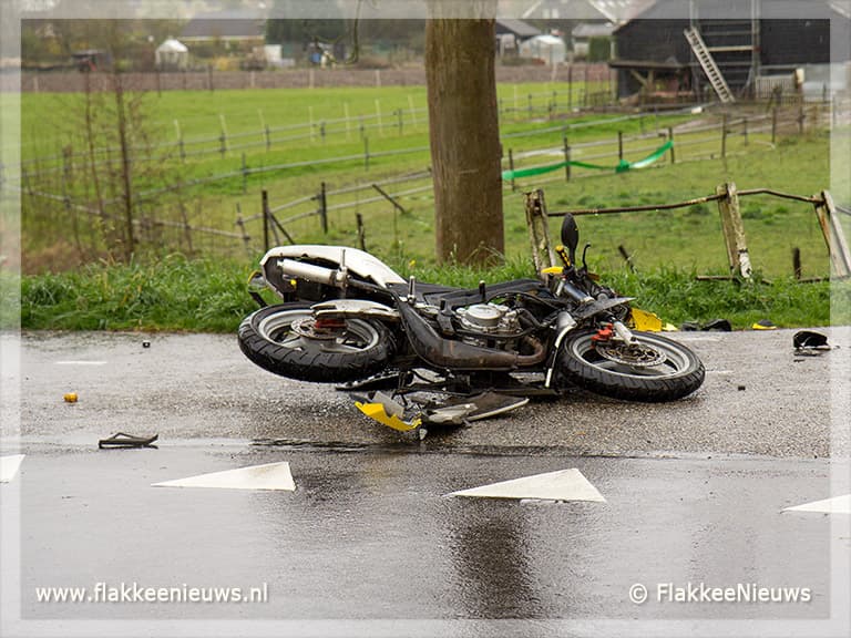 Twee gewonden bij aanrijding Sommelsdijk