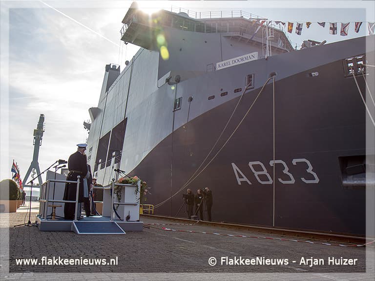 Karel Doorman gedoopt voor behouden vaart
